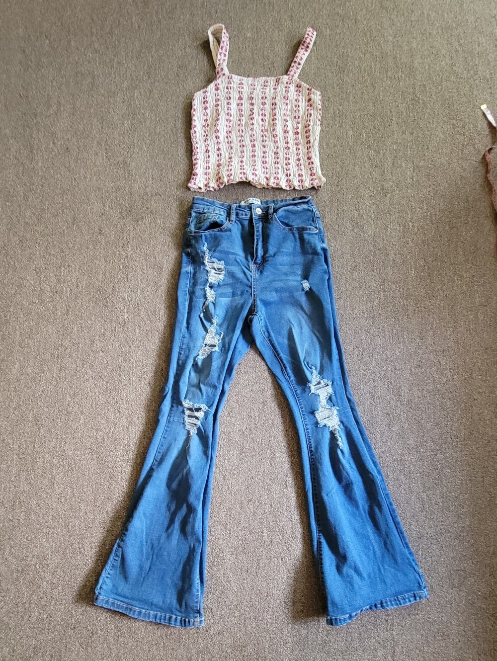 Womens Size M Outfit AE Crop Smocked Tank & Sz. 7/28 WaxJeans Ripped Bellbottom